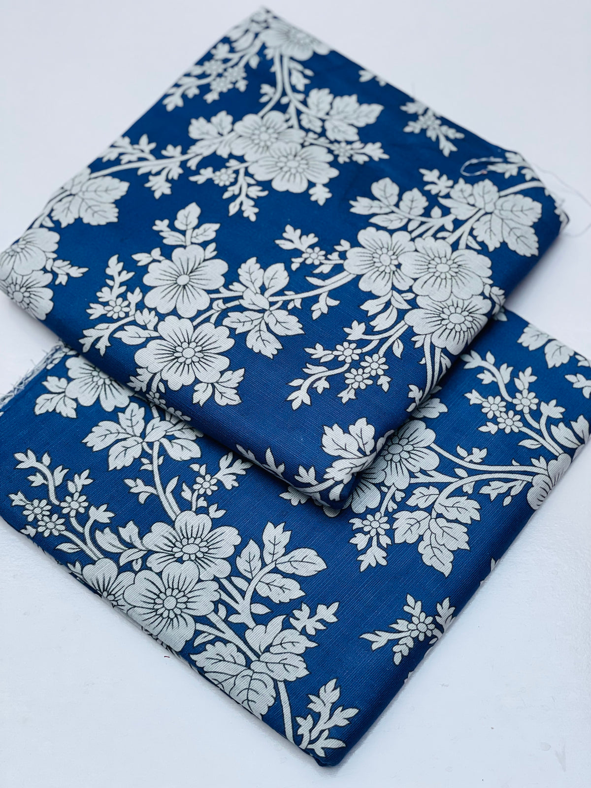 KHADDAR PRINTED 2 PIECE SUIT