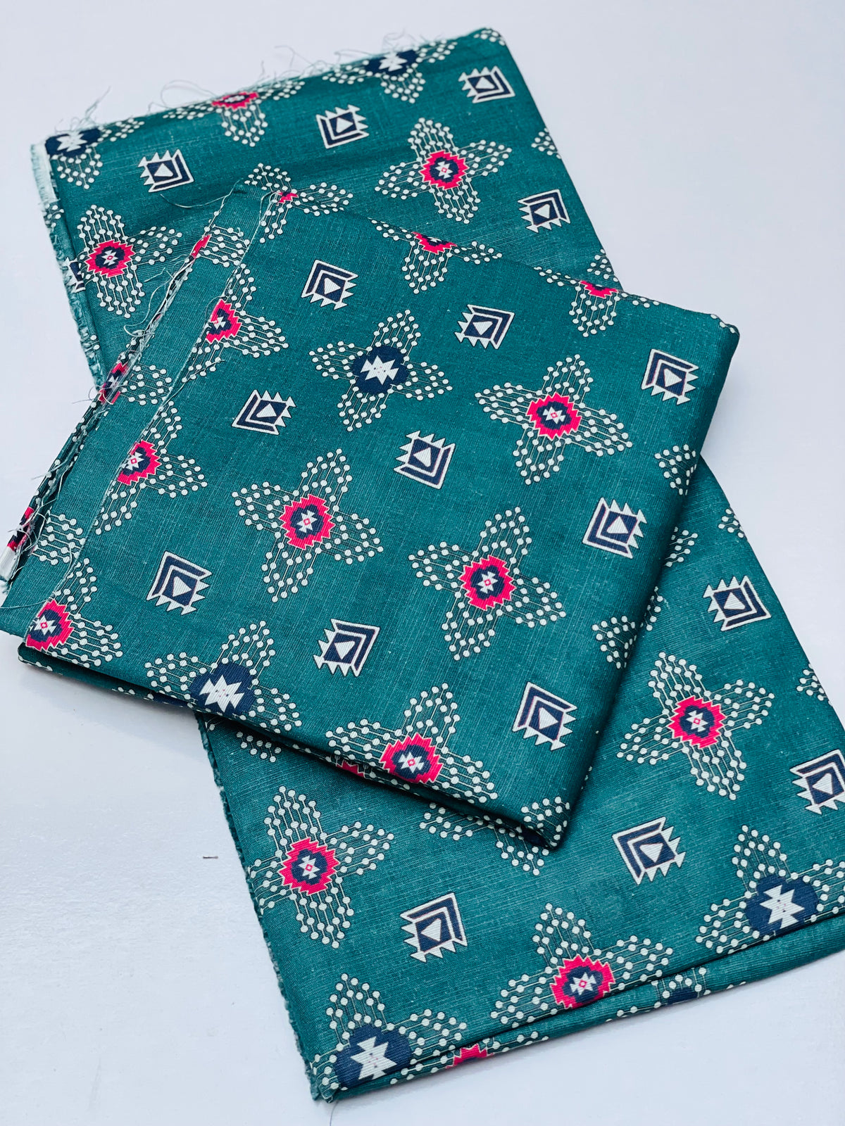 KHADDAR PRINTED 2 PIECE SUIT