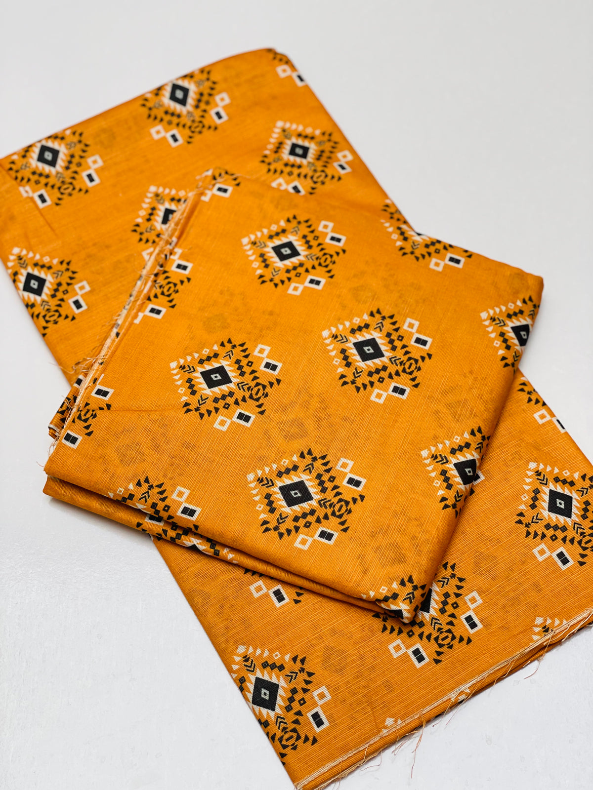 KHADDAR PRINTED 2 PIECE SUIT