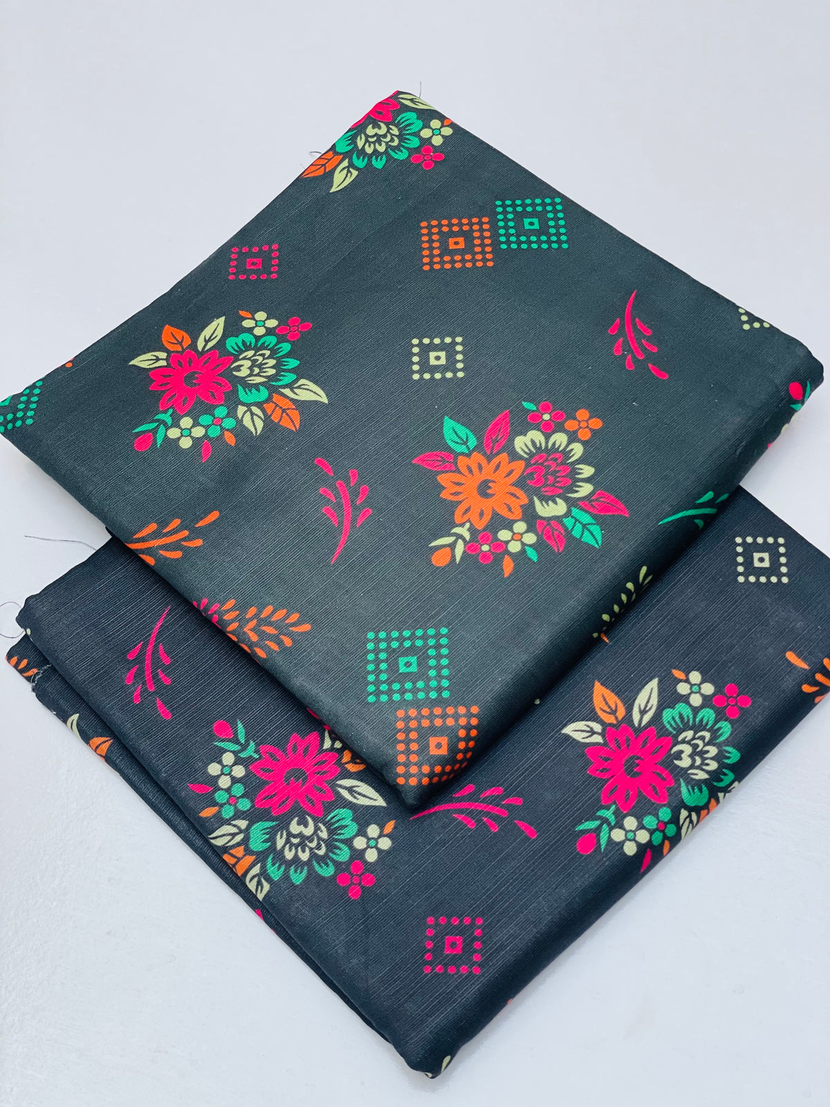 KHADDAR PRINTED 2 PIECE SUIT