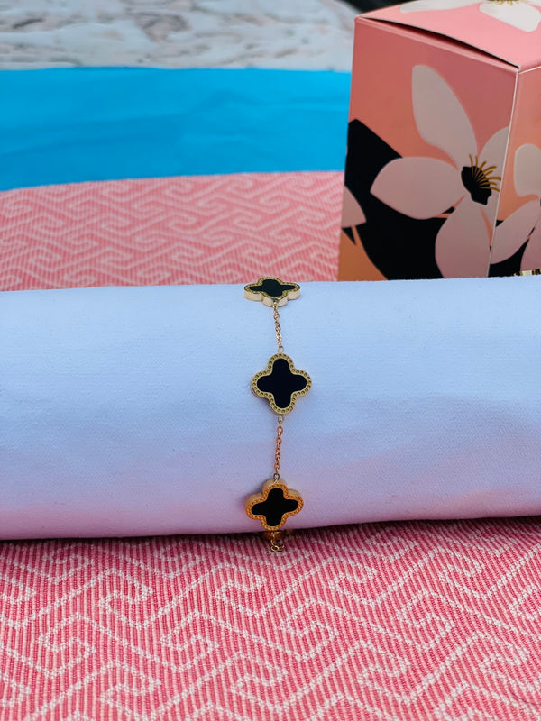Four Leaf Black bracelet