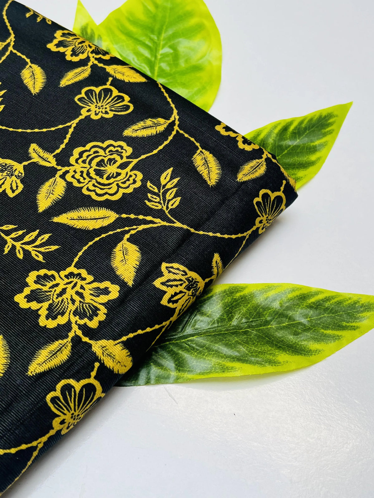 KHADDAR PRINTED 2 PIECE SUIT