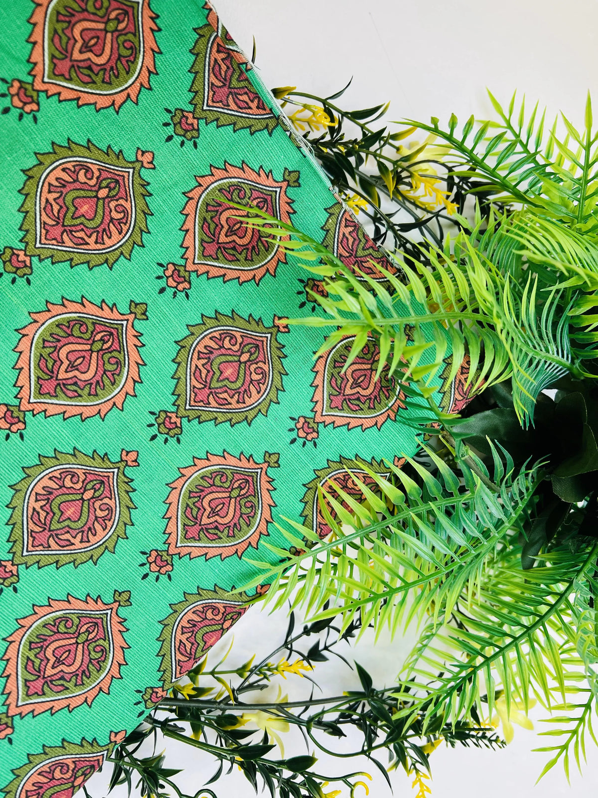 KHADDAR PRINTED 2 PIECE SUIT