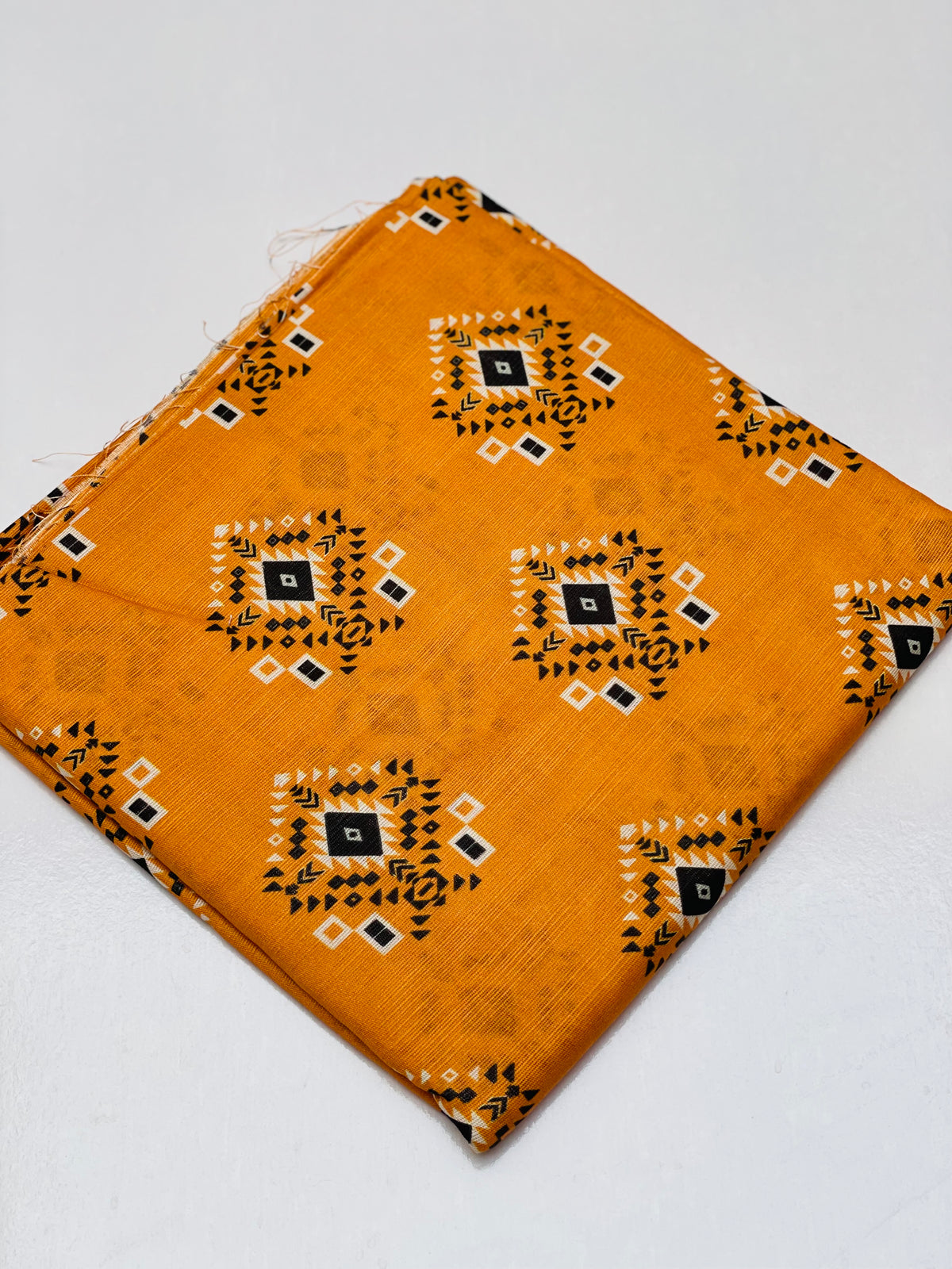 KHADDAR PRINTED 2 PIECE SUIT