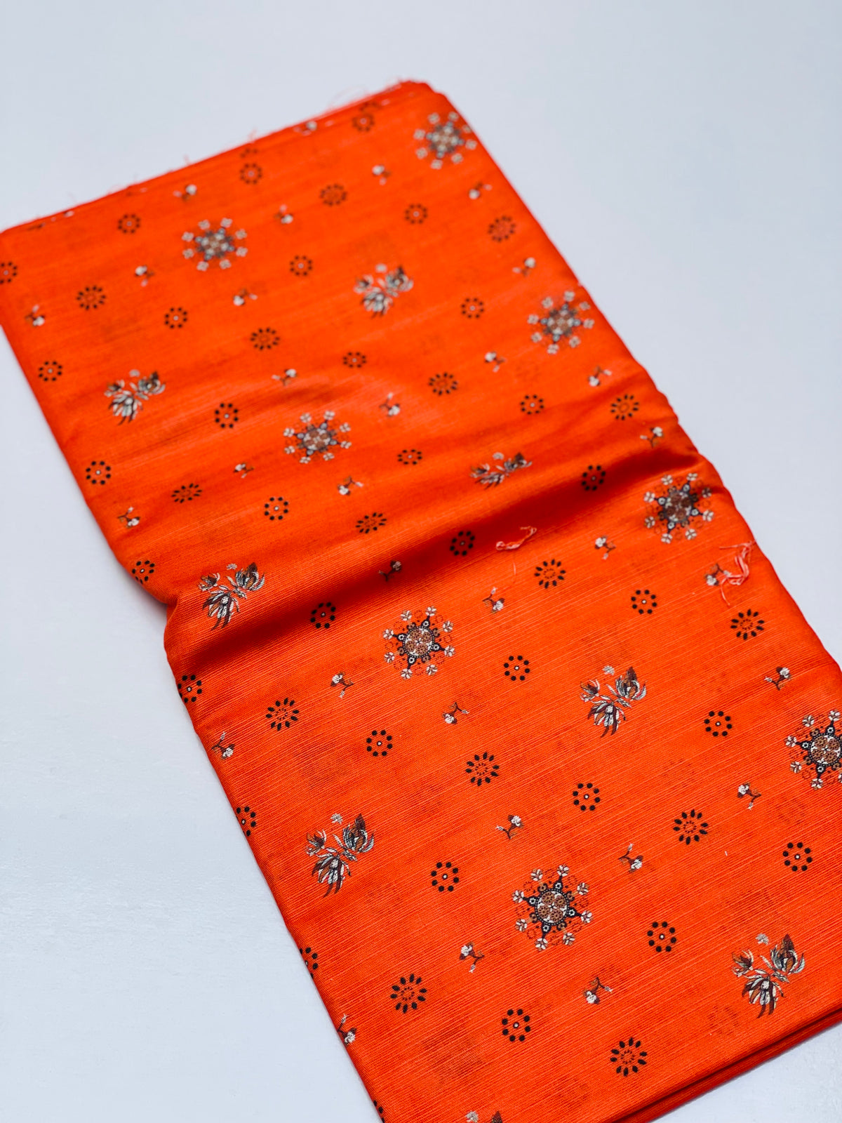 KHADDAR PRINTED 2 PIECE SUIT