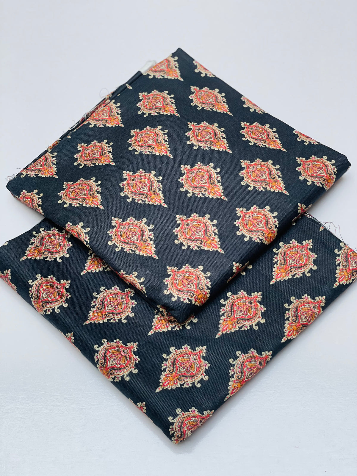 KHADDAR PRINTED 2 PIECE SUIT