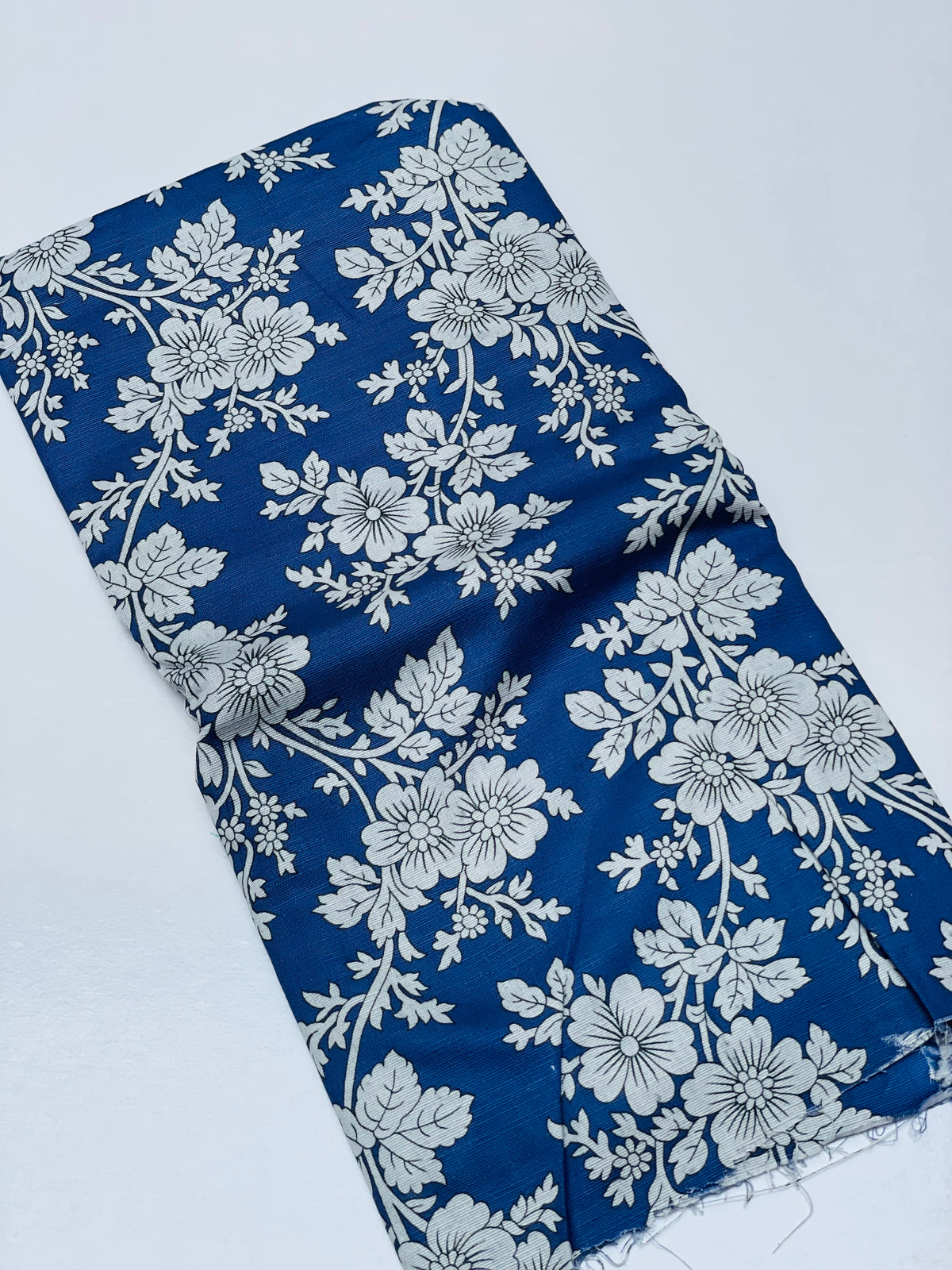 KHADDAR PRINTED 2 PIECE SUIT