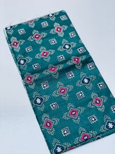 KHADDAR PRINTED 2 PIECE SUIT