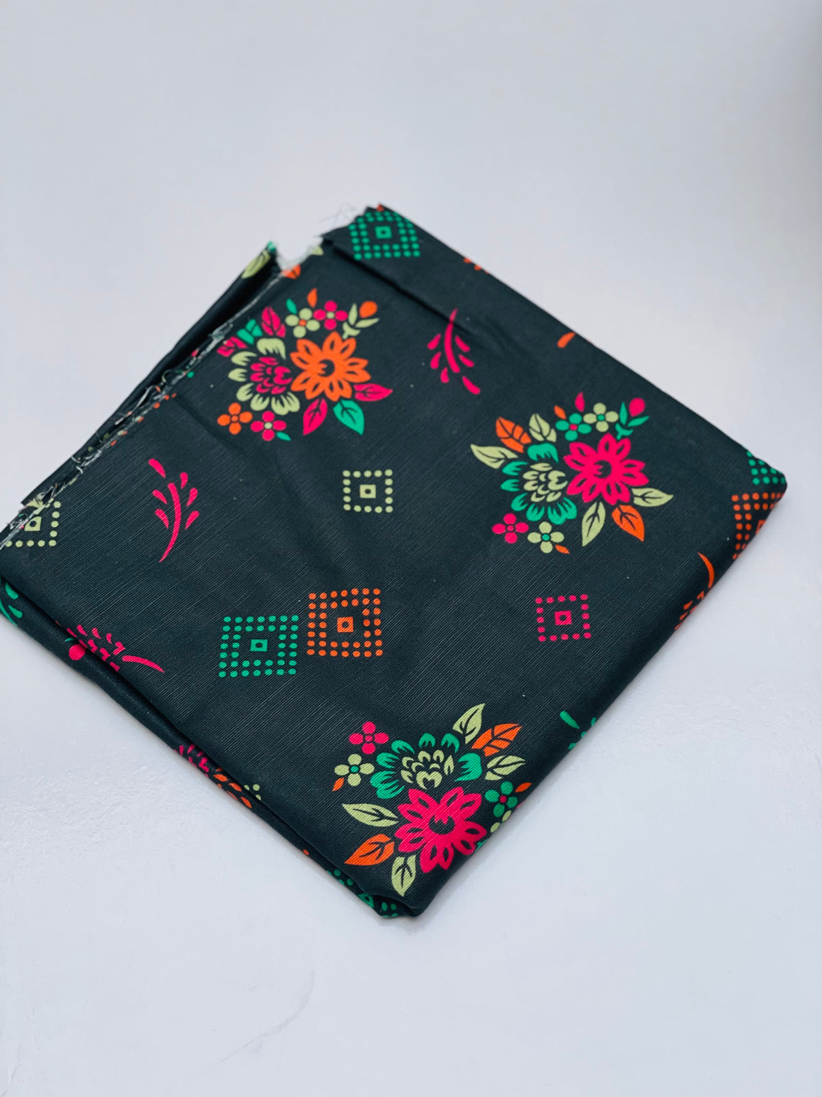 KHADDAR PRINTED 2 PIECE SUIT