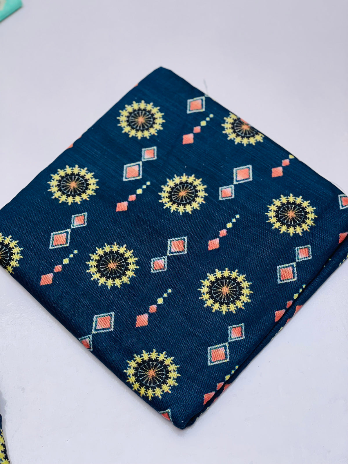 KHADDAR PRINTED 2 PIECE SUIT