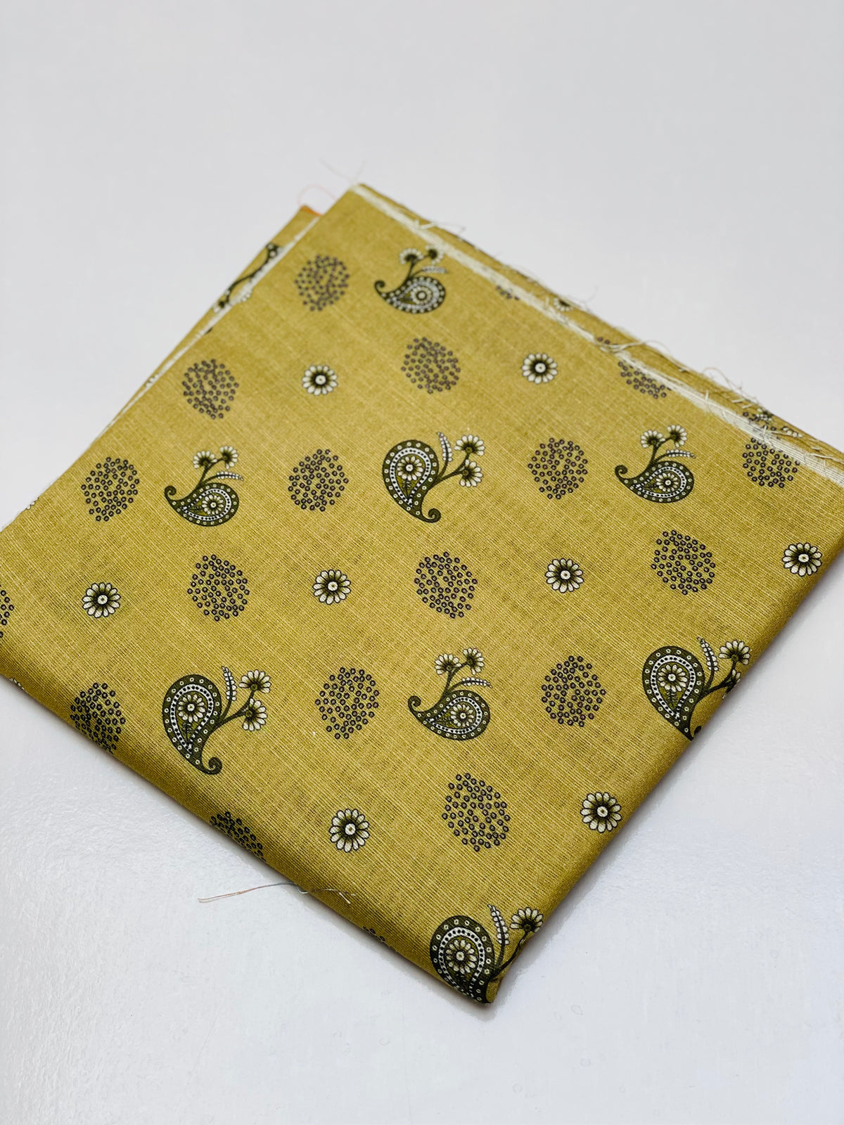 KHADDAR PRINTED 2 PIECE SUIT