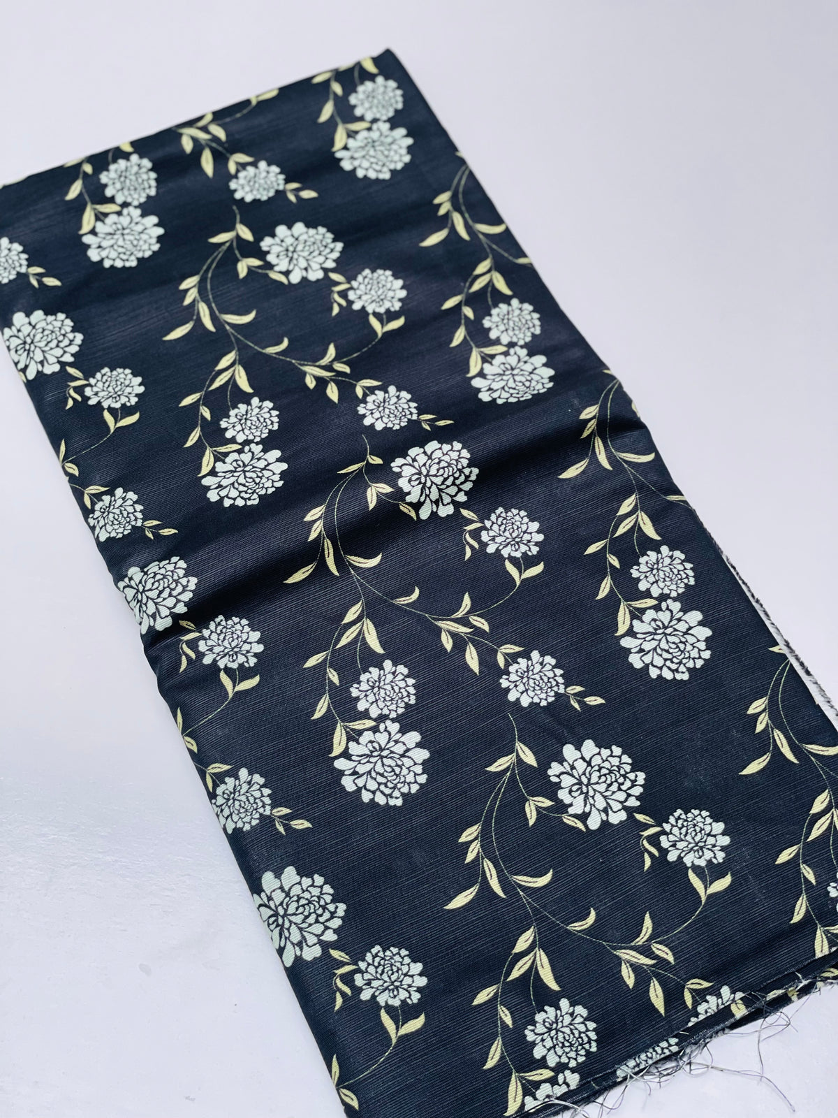 KHADDAR PRINTED 2 PIECE SUIT