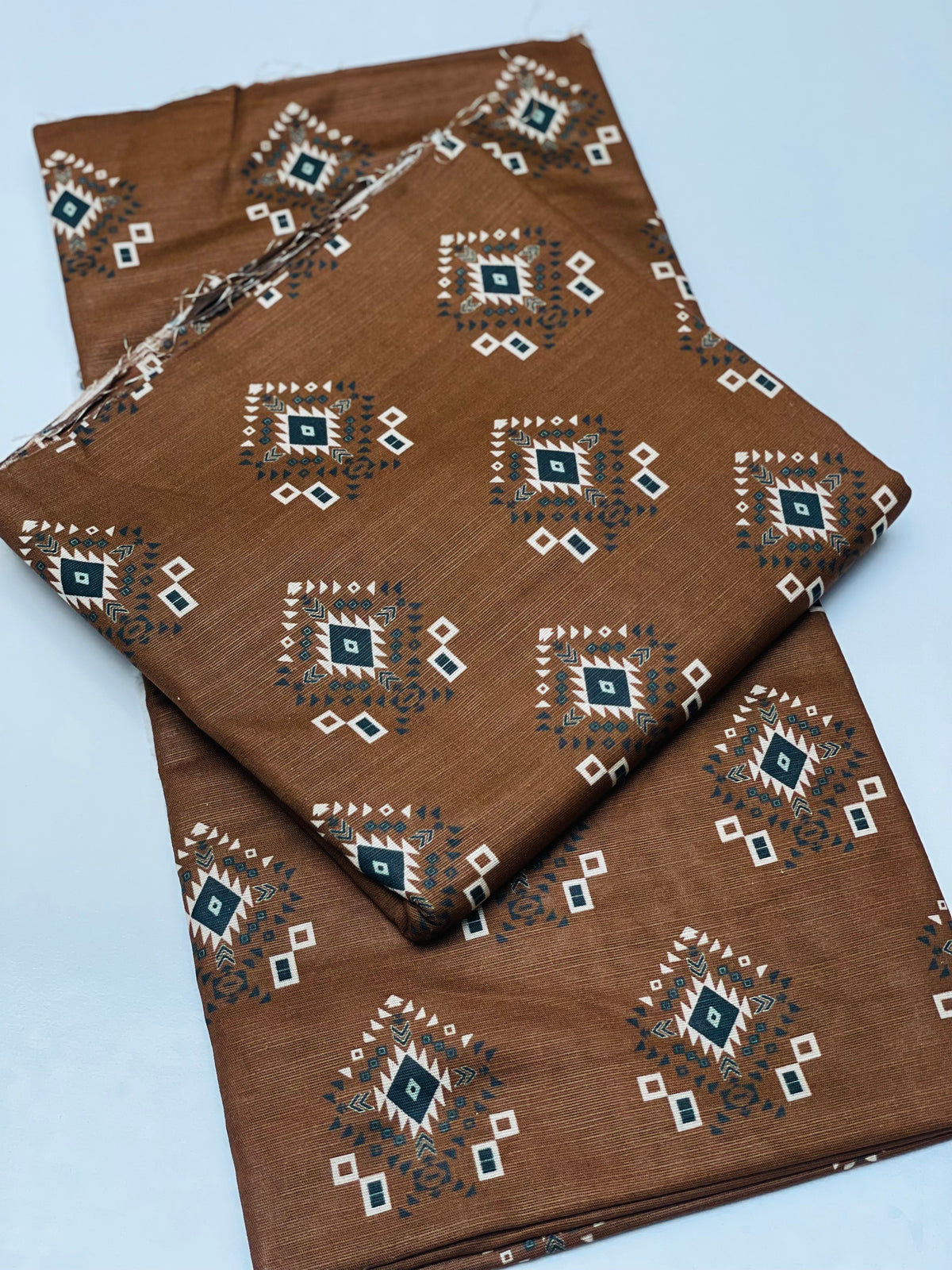 KHADDAR PRINTED 2 PIECE SUIT
