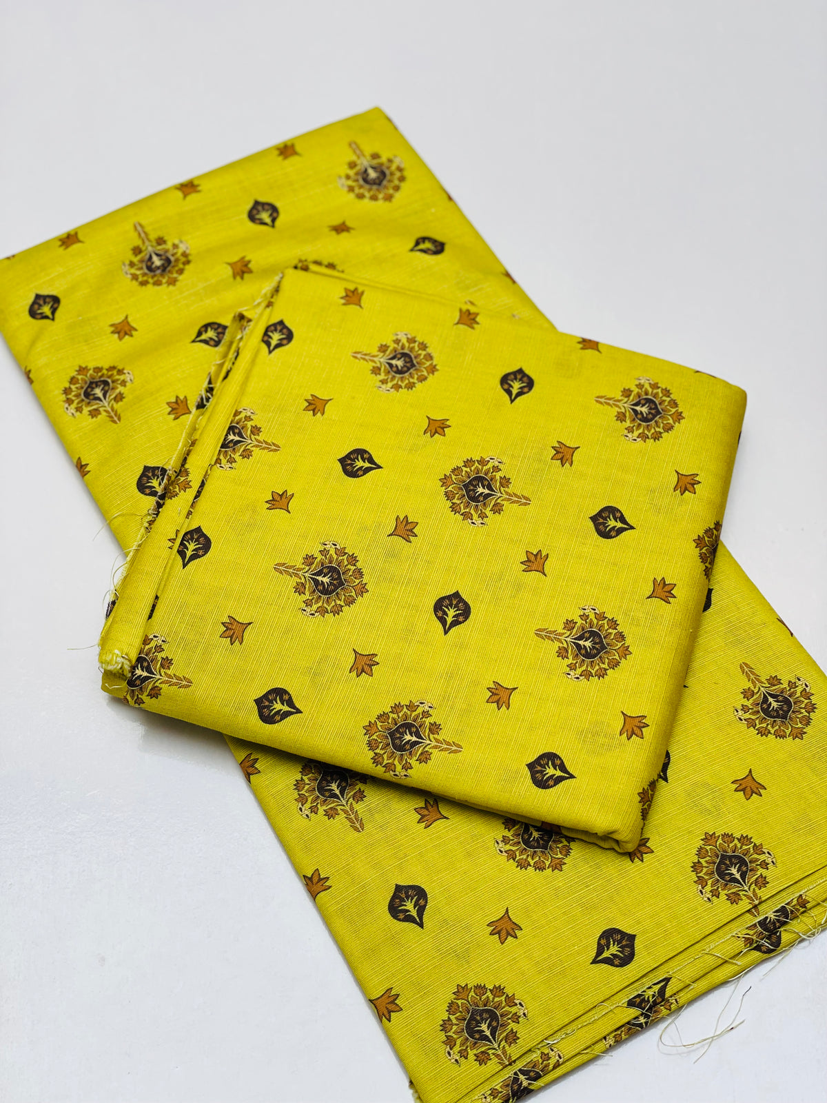 KHADDAR PRINTED 2 PIECE SUIT