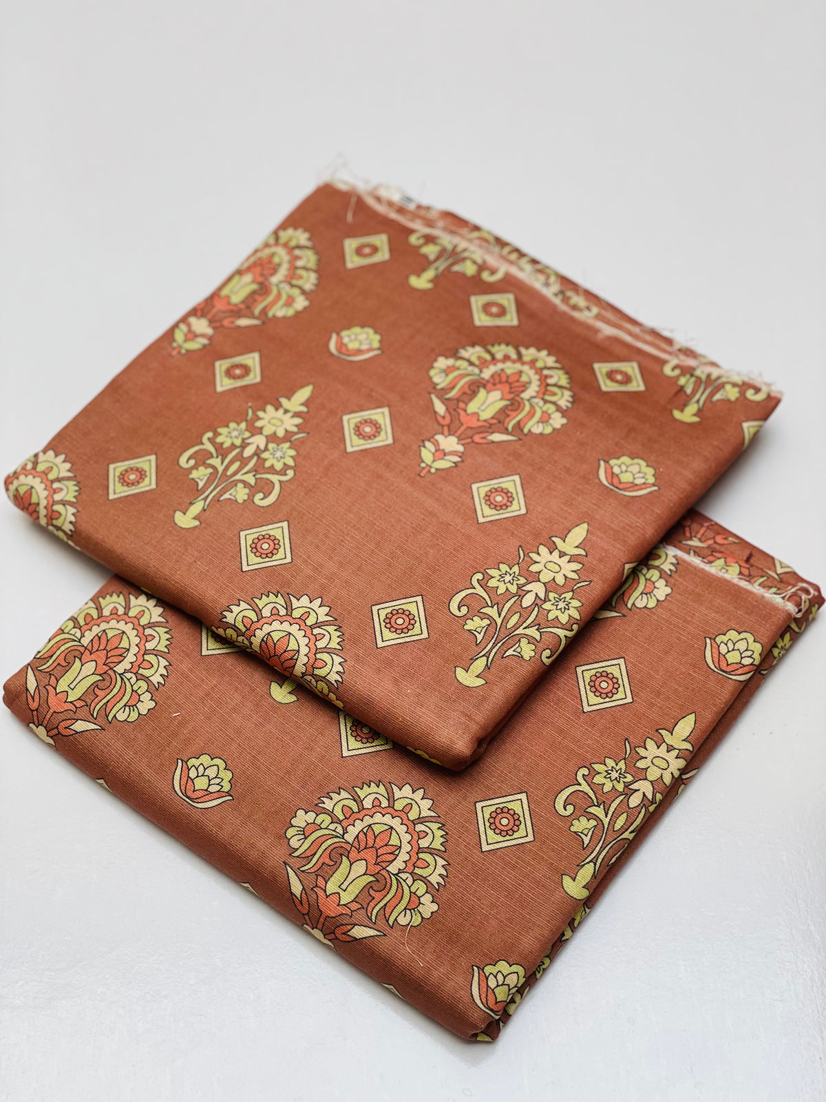 KHADDAR PRINTED 2 PIECE SUIT