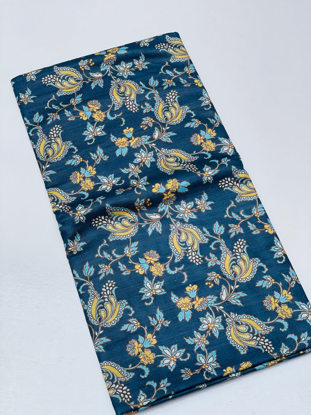 KHADDAR PRINTED 2 PIECE SUIT