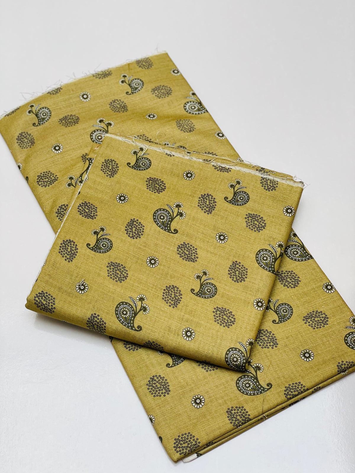KHADDAR PRINTED 2 PIECE SUIT