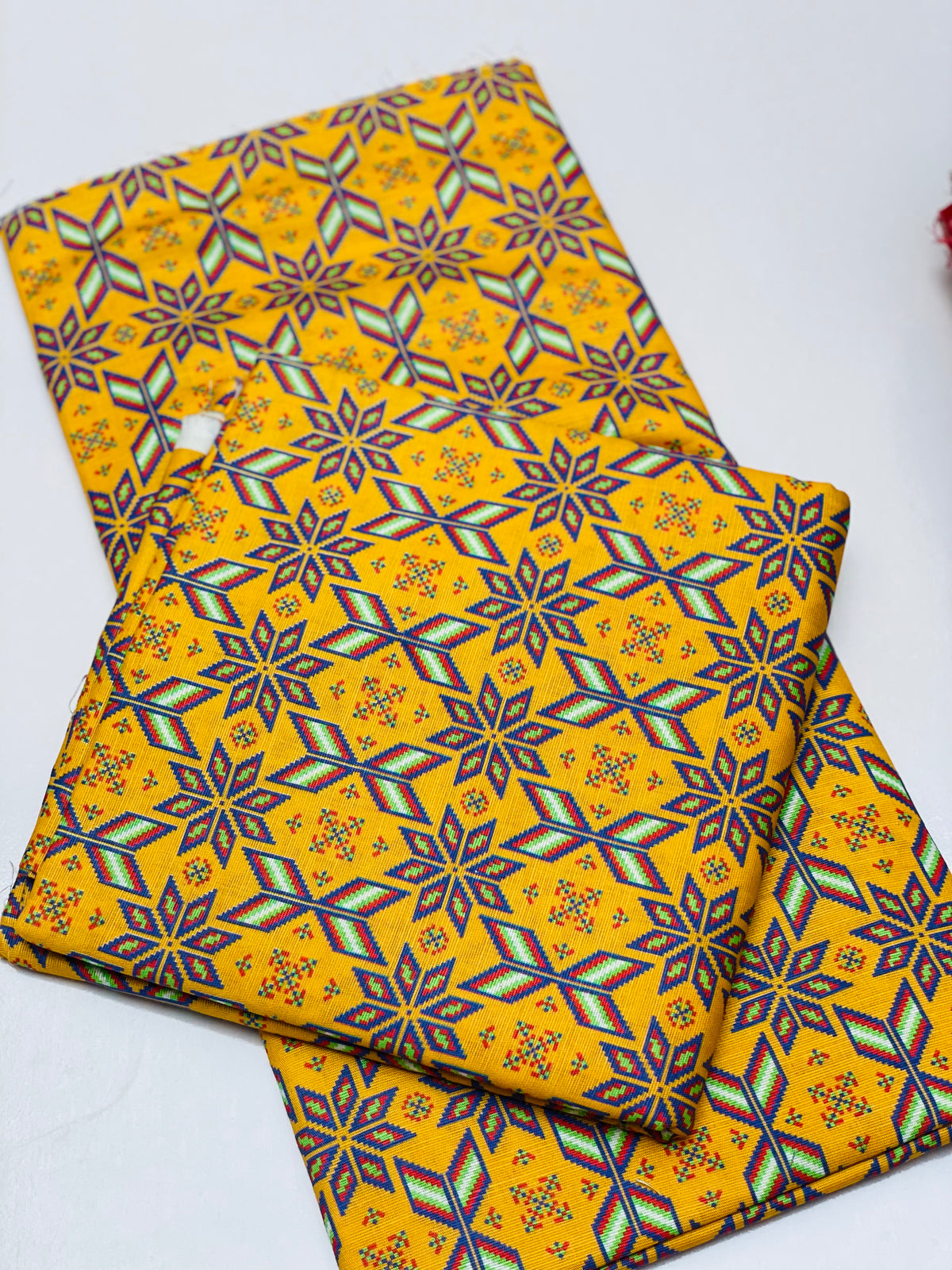 KHADDAR PRINTED 2 PIECE SUIT