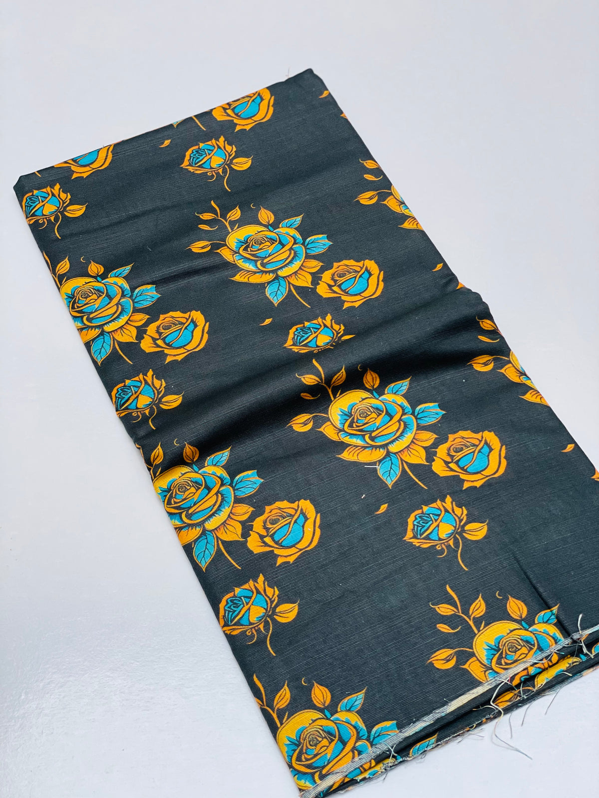 KHADDAR PRINTED 2 PIECE SUIT