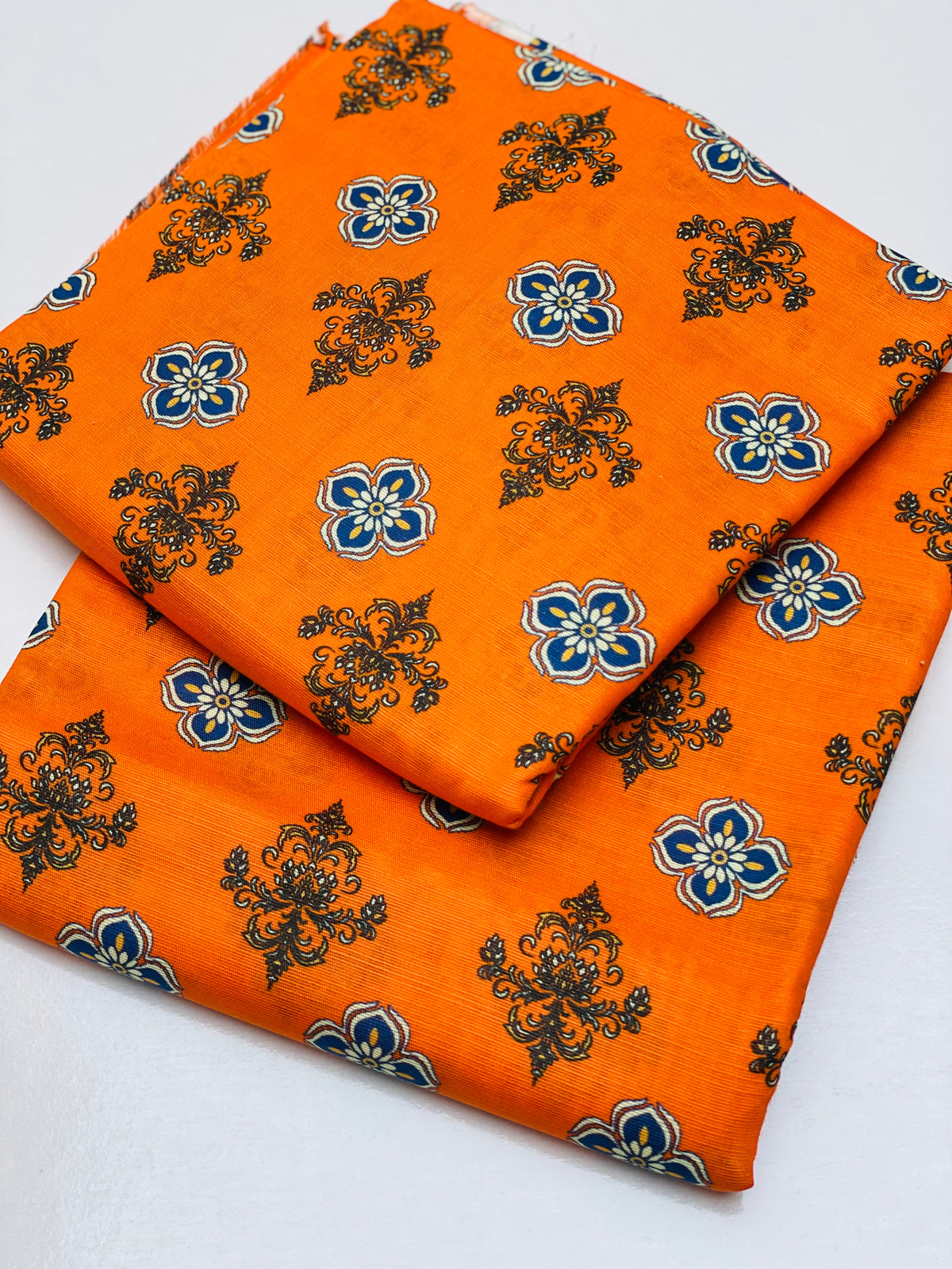 KHADDAR PRINTED 2 PIECE SUIT