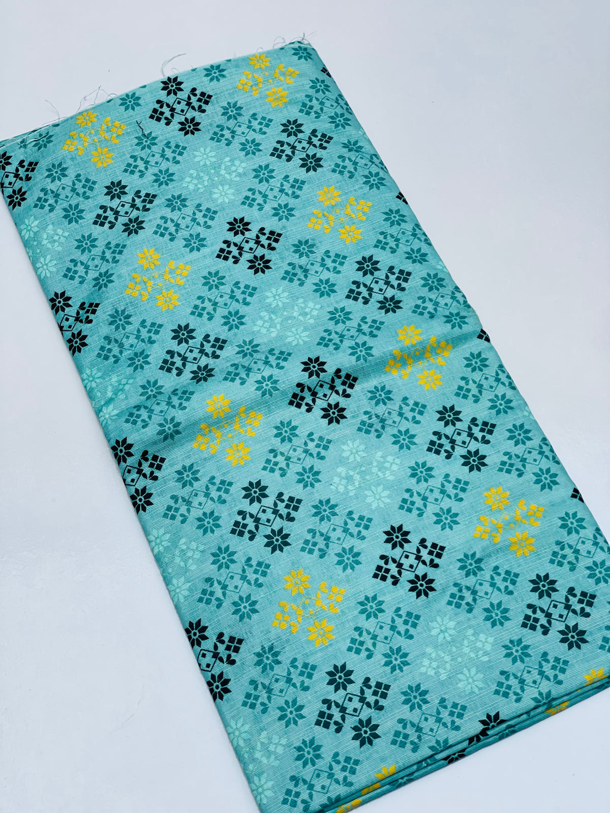 KHADDAR PRINTED 2 PIECE SUIT
